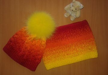 Комплект для девочки. Шапка и снуд.