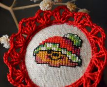 Брошь вышитая "Михентий"