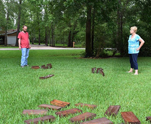 Огромное домино для игр в саду :)