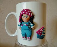 Кружка с декором из полимерной глины