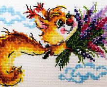 Вышитая крестом картина белочка - Лечу к тебе