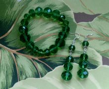 Комплект украшений "Изумрудные мечты" (серьги и браслет)