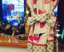 Шторы на кухню "Снегири", на заказ