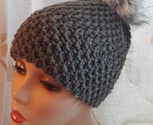 Шапочка с помпоном