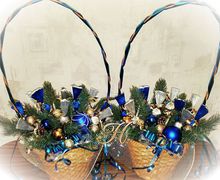 Новогодние букеты из конфет