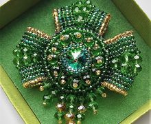 Брошь-орден из бисера