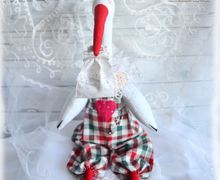 Аист с младенцем