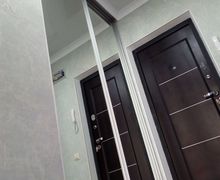 Зеркальный шкаф-купе