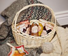 Набор домашнего варенья и фруктовых сгущенок