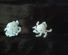 Мини-амигуруми осьминожка