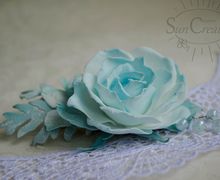 Нежное,зимнее украшение для волос..