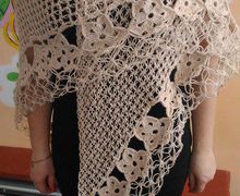 Оригинальные шали ручной вязки