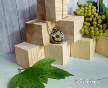 "Клубничный" кулон