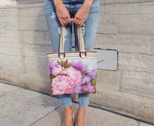 Комплект- сумка, косметичка, очечник.