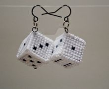 Серьги из пластиковой канвы за 30 минут