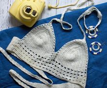 Бралетт с отделкой кроше из белой пряжи