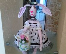 Зайка-цветочница