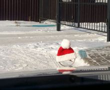 Аксессуар для мерседеса "Новогодняя шапочка"