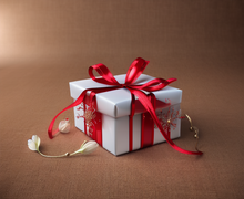 How to make a gift for newlyweds