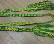 Зелено-желтый пояс тканый на дощечках