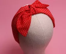 Ободок красный в белый горошек