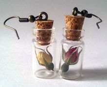 Комплект украшений "Баночки-бутылочки". Серьги и кулон.