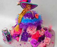 Кукла из конфет "Сиреневое настроение"