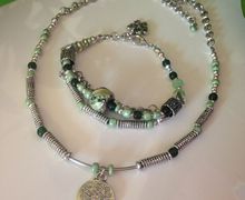 Украшение-чокер и браслет