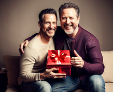 How to make a gift for 5th anniversary gift for him