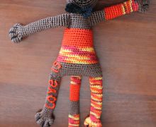 Вязаная игрушка "Кот Романтик"