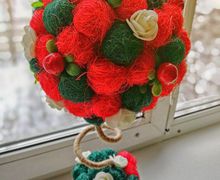 Яркое деревце