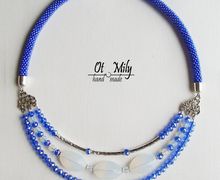 Колье из бисера и бусин Синеглазка