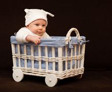 Плетение из газетных трубочек.