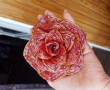 Роза из бисера