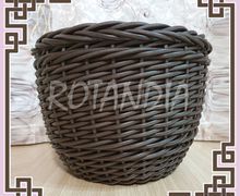 Кашпо из ротанга