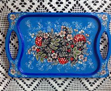 Поднос с ручной росписью.