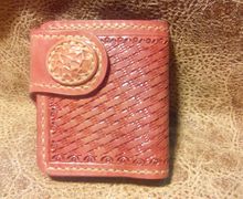 Портмоне из натуральной кожи с тиснением