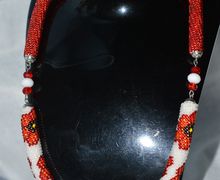 Бисерное колье "Маки"