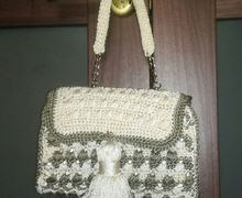 вязанная сумочка из шелка