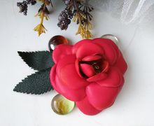 Брошь "Красная роза"