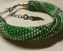 Браслет из бисера