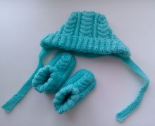 Комплект вязанный