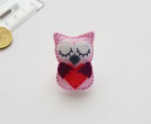 Брошь "Совушка с сердечком"