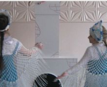 комплект костюма состоит из кокошника и епанчи