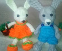 Зайка с морковкой