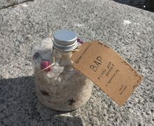 Соль для ванны с бутонами роз