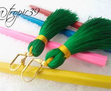 Изумрудные кисти