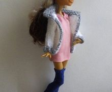 Белая кофта