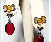 Серьги-гвоздики с чешским стеклом и янтарём