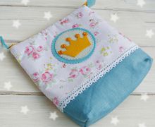 Косметичка на молнии "Корона"